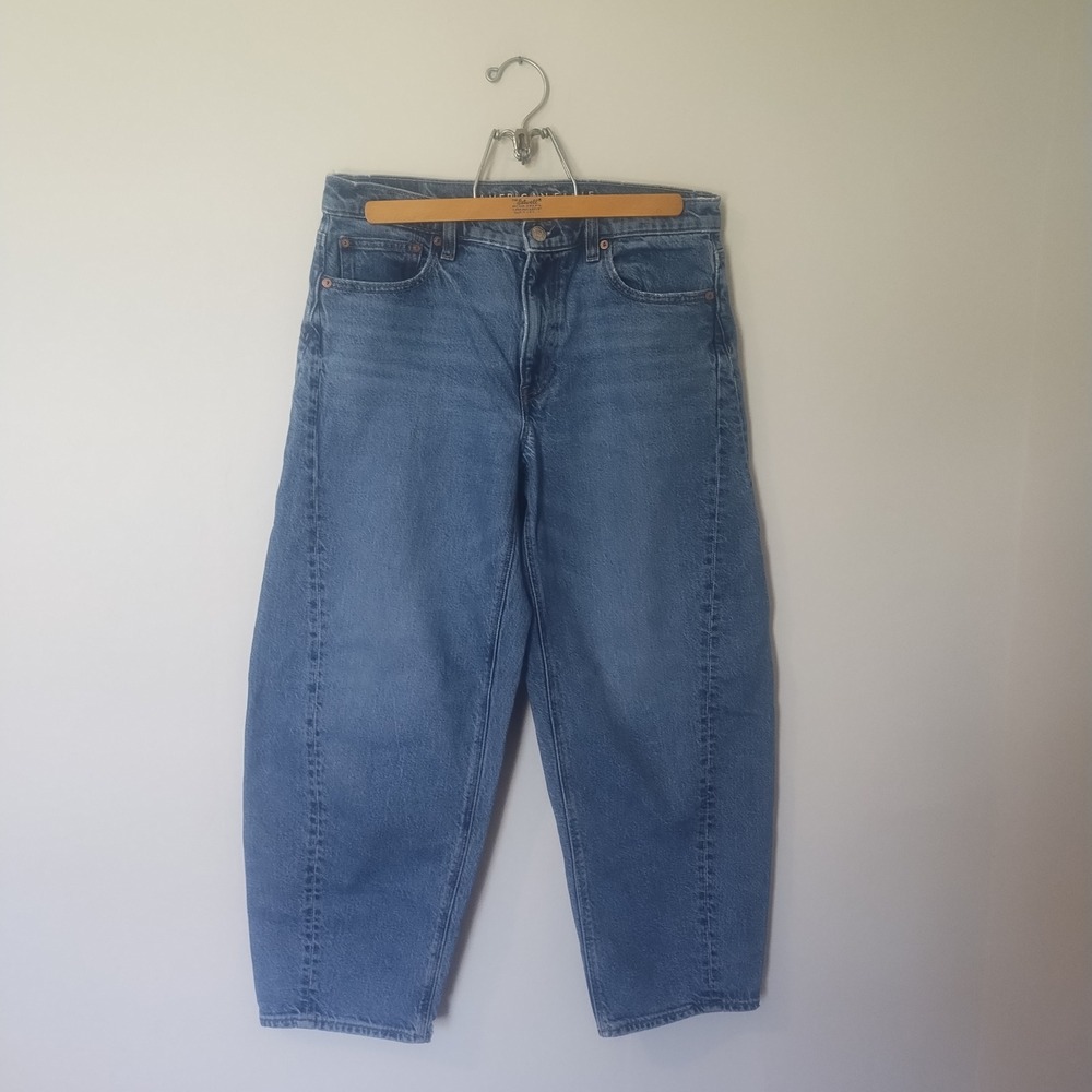 American Eagle Barrel Jeans Women's 6 Stretch High Rise Balloon Leg Distressed
